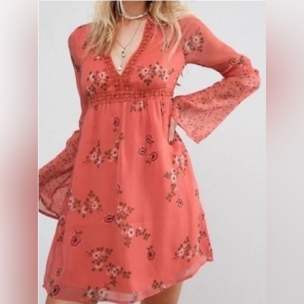 Abercrombie & Fitch Deep V-Neck Bohemian Mini Dress